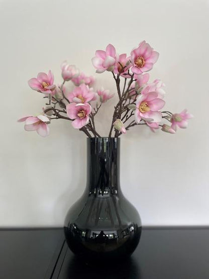 Altijd Stralend: Magnolia Roze Kunstbloemen – 8 Stelen – 65 cm – Zachte Elegantie Zonder Verwelking
